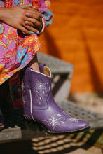 Load image into Gallery viewer, Dolly Purple Boots
