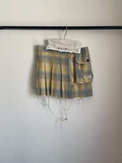 Short Wrapping Skirt