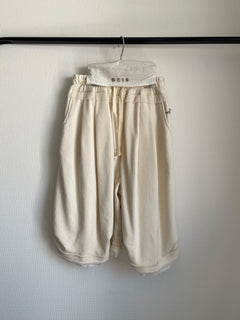 Cutoff Short Pants
