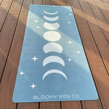 Load image into Gallery viewer, Eco-responsible children&#39;s yoga mat Moon Phases
