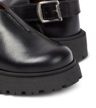 Load image into Gallery viewer, Pepe Black Leather Shoes
