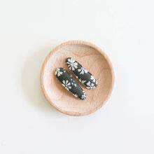 Load image into Gallery viewer, Little Hair Clips

