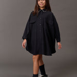DOUUOD Abito Disinvolto flannel shirt-dress in blu notte - campaign